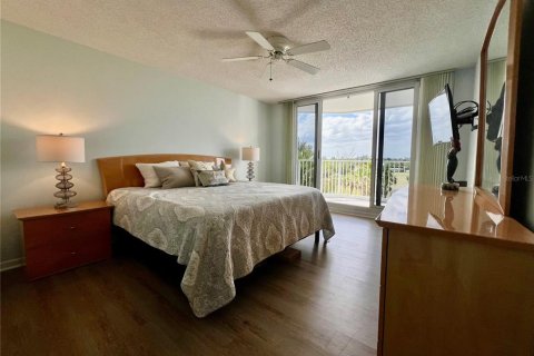 Condominio en venta en Hutchinson Island South, Florida, 2 dormitorios, 121.7 m2 № 1800447 - foto 20