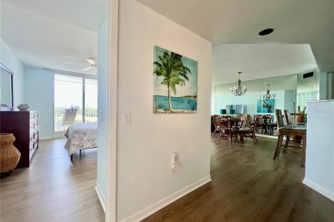 Condominio en venta en Hutchinson Island South, Florida, 2 dormitorios, 121.7 m2 № 1800447 - foto 4