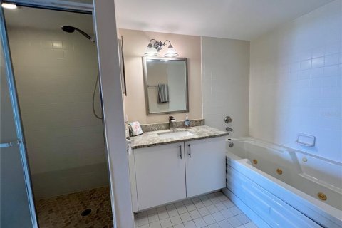 Condominio en venta en Hutchinson Island South, Florida, 2 dormitorios, 121.7 m2 № 1800447 - foto 25