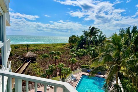 Condominio en venta en Hutchinson Island South, Florida, 2 dormitorios, 121.7 m2 № 1800447 - foto 18