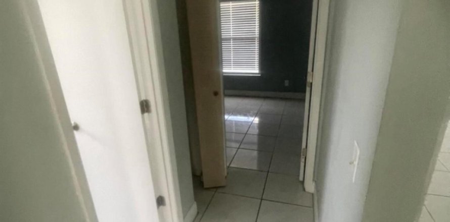 Casa en Stuart, Florida 2 dormitorios, 101.17 m2 № 1182294