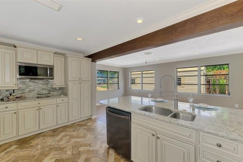 Villa ou maison à vendre à Venice, Floride: 2 chambres, 129.6 m2 № 1888492 - photo 10