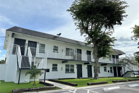 Apartment in Oakland Park, Florida 1 bedroom № 1944373 - photo 22
