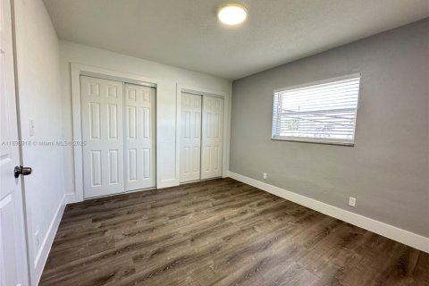 Apartment in Oakland Park, Florida 1 bedroom № 1944373 - photo 19