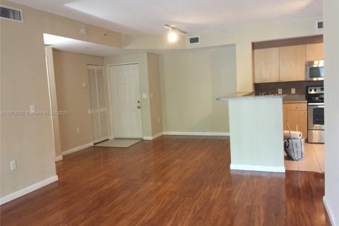 Copropriété à louer à Tamarac, Floride: 2 chambres, 91.14 m2 № 1927800 - photo 2