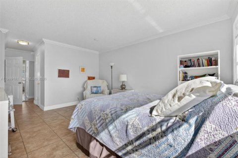 Condo in Hallandale Beach, Florida, 1 bedroom  № 2066094 - photo 26