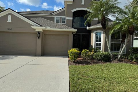 Casa en alquiler en Sarasota, Florida, 4 dormitorios, 265.51 m2 № 1915827 - foto 1