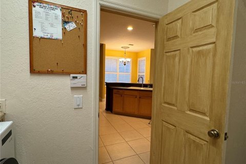 House in Sarasota, Florida 4 bedrooms, 265.51 sq.m. № 1915827 - photo 21