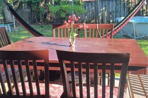 Casa en venta en Homestead, Florida, 4 dormitorios, 123.93 m2 № 1788558 - foto 15