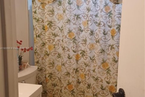 Casa en venta en Homestead, Florida, 4 dormitorios, 123.93 m2 № 1788558 - foto 7