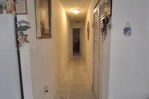 Casa en venta en Homestead, Florida, 4 dormitorios, 123.93 m2 № 1788558 - foto 14