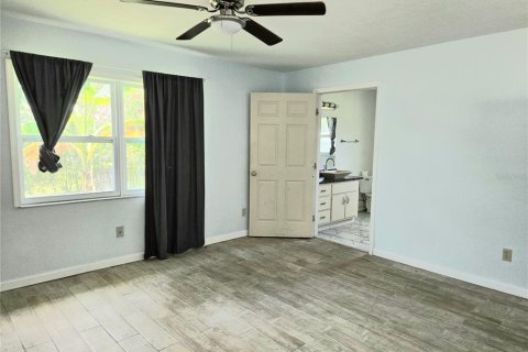 Casa en venta en Ocala, Florida, 4 dormitorios, 201.6 m2 № 1901020 - foto 16