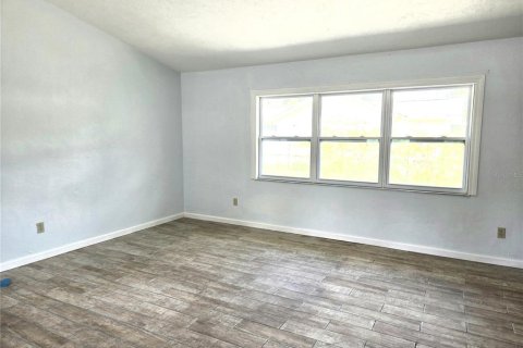 Casa en venta en Ocala, Florida, 4 dormitorios, 201.6 m2 № 1901020 - foto 18