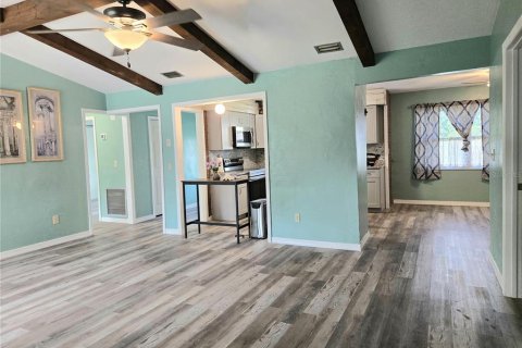 Casa en venta en Ocala, Florida, 4 dormitorios, 201.6 m2 № 1901020 - foto 5