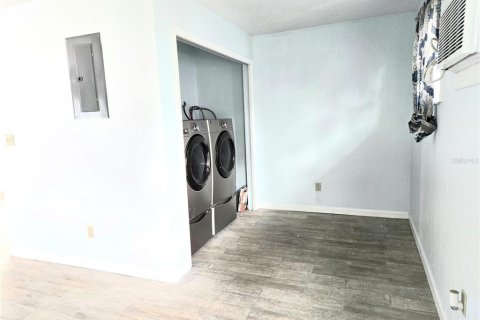 Casa en venta en Ocala, Florida, 4 dormitorios, 201.6 m2 № 1901020 - foto 19