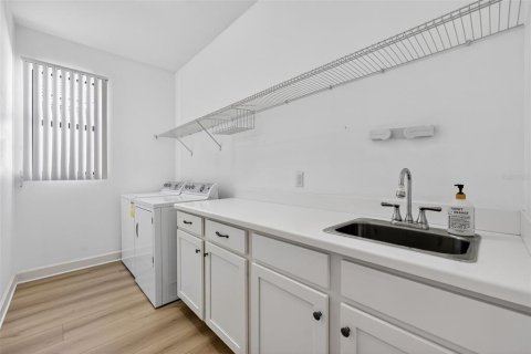 Casa en venta en Bradenton, Florida, 2 dormitorios, 193.89 m2 № 2151685 - foto 27