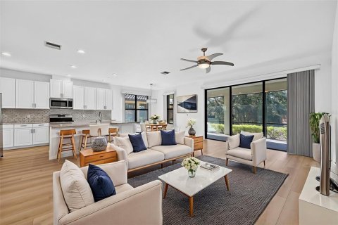 Casa en venta en Bradenton, Florida, 2 dormitorios, 193.89 m2 № 2151685 - foto 3