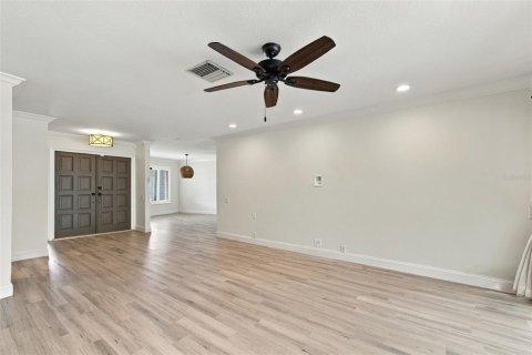 Villa ou maison à vendre à Tampa, Floride: 4 chambres, 258.18 m2 № 2416990 - photo 30