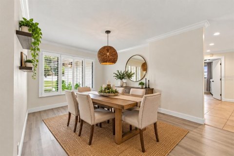 Villa ou maison à vendre à Tampa, Floride: 4 chambres, 258.18 m2 № 2416990 - photo 5