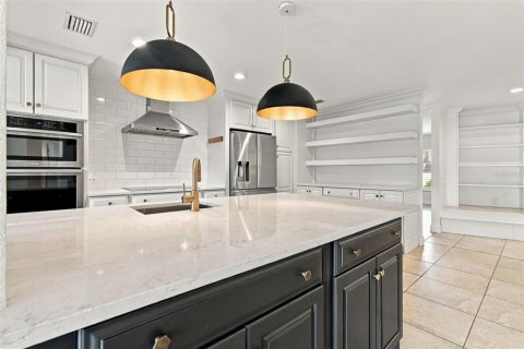 Villa ou maison à vendre à Tampa, Floride: 4 chambres, 258.18 m2 № 2416990 - photo 12