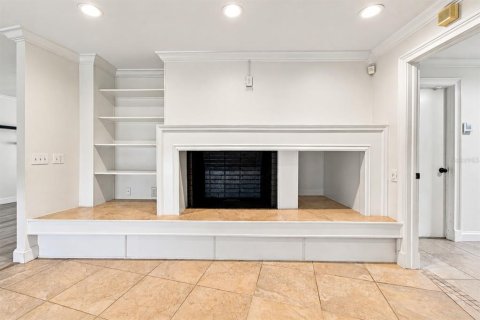Villa ou maison à vendre à Tampa, Floride: 4 chambres, 258.18 m2 № 2416990 - photo 9