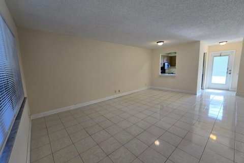 Condominio en alquiler en Deerfield Beach, Florida, 1 dormitorio, 60.39 m2 № 2085886 - foto 5