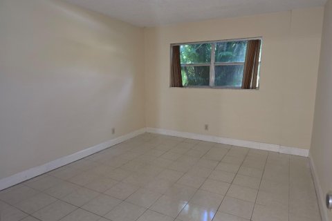 Condominio en alquiler en Deerfield Beach, Florida, 1 dormitorio, 60.39 m2 № 2085886 - foto 11