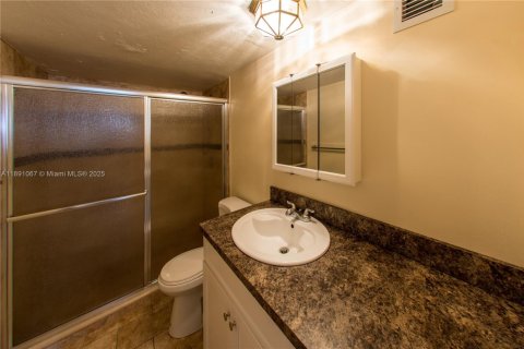 Снять в аренду кондоминиум в Халландейл-Бич, Флорида 2 спальни, 144.93м2, № 1949195 - фото 6