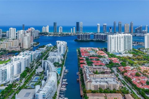 Condominio en venta en Aventura, Florida, 3 dormitorios, 126.81 m2 № 1698613 - foto 4
