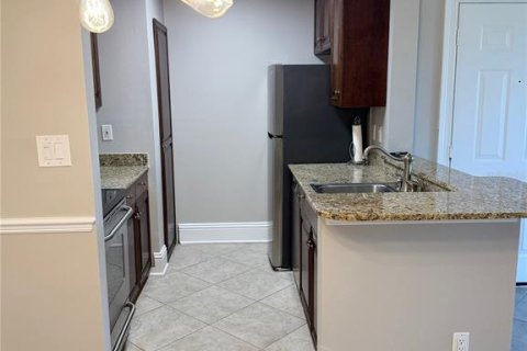 Condo in Sarasota, Florida, 1 bedroom  № 1736725 - photo 8