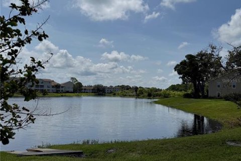 Condo in Sarasota, Florida, 1 bedroom  № 1736725 - photo 3