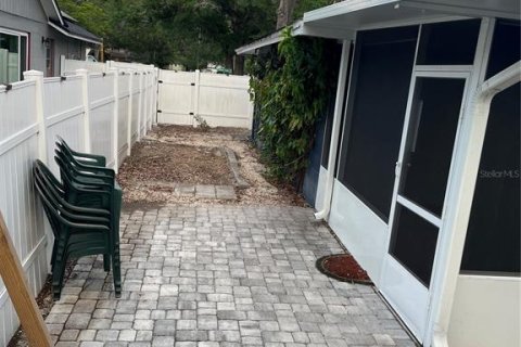 House in Lutz, Florida 3 bedrooms, 143.81 sq.m. № 2113521 - photo 30