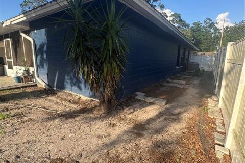 House in Lutz, Florida 3 bedrooms, 143.81 sq.m. № 2113521 - photo 28