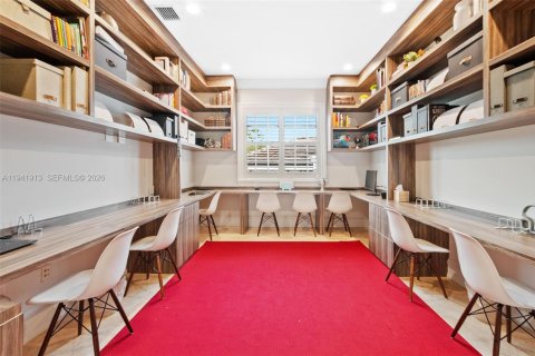 Casa en venta en Pinecrest, Florida, 8 dormitorios, 959.03 m2 № 1998742 - foto 20