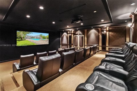 Casa en venta en Pinecrest, Florida, 8 dormitorios, 959.03 m2 № 1998742 - foto 14