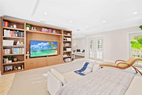 Casa en venta en Pinecrest, Florida, 8 dormitorios, 959.03 m2 № 1998742 - foto 23