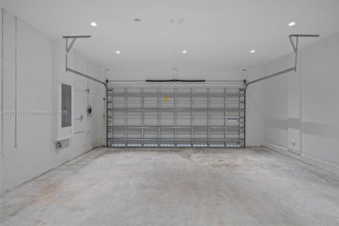 Villa ou maison à vendre à Homestead, Floride: 5 chambres, 302.12 m2 № 1930552 - photo 23