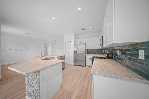 Villa ou maison à vendre à Homestead, Floride: 5 chambres, 302.12 m2 № 1930552 - photo 30