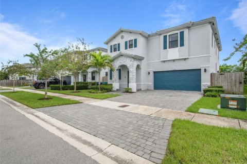 Villa ou maison à vendre à Homestead, Floride: 5 chambres, 302.12 m2 № 1930552 - photo 1