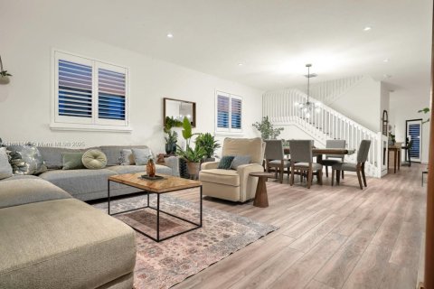 Villa ou maison à vendre à Homestead, Floride: 5 chambres, 302.12 m2 № 1930552 - photo 4