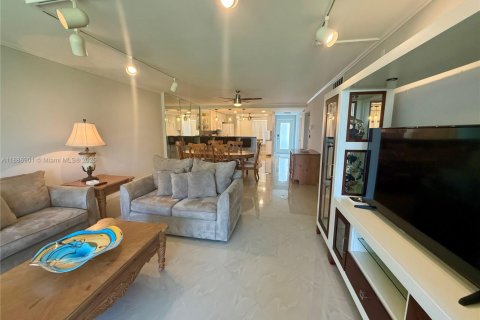 Copropriété à louer à Deerfield Beach, Floride: 2 chambres, 114.55 m2 № 2016909 - photo 14