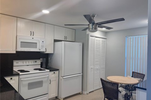 Copropriété à louer à Deerfield Beach, Floride: 2 chambres, 114.55 m2 № 2016909 - photo 5