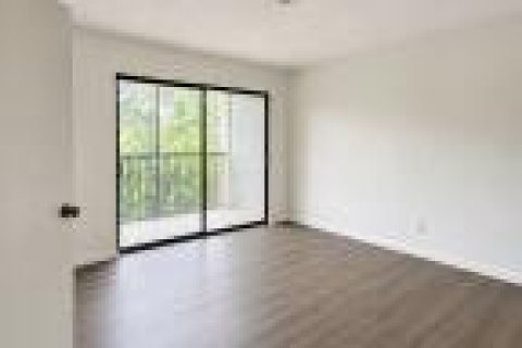 Touwnhouse à louer à Coral Springs, Floride: 2 chambres, 107.77 m2 № 2389548 - photo 5