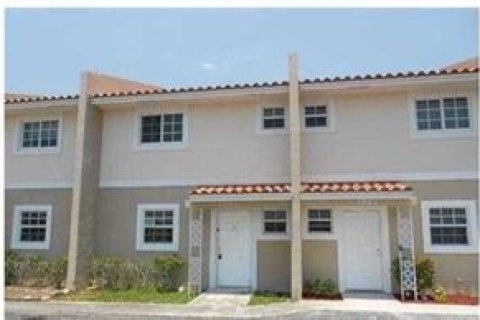Touwnhouse à Coral Springs, Floride 2 chambres, 107.77 m2 № 2389548