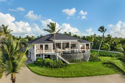 House in Islamorada, Village of Islands, Florida 6 bedrooms, 562.43 sq.m. № 2057817 - photo 7