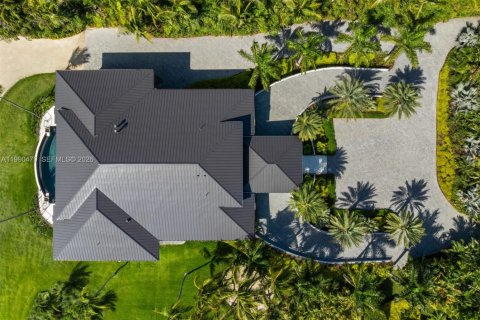 House in Islamorada, Village of Islands, Florida 6 bedrooms, 562.43 sq.m. № 2057817 - photo 22