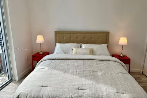 Condo in Miami, Florida, 1 bedroom № 2028497 - photo 10