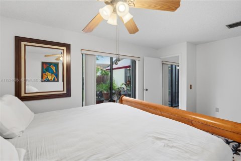 Casa en venta en Miami, Florida, 3 dormitorios, 108.97 m2 № 1983790 - foto 16