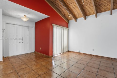 Casa en venta en Miami, Florida, 3 dormitorios, 108.97 m2 № 1983790 - foto 4