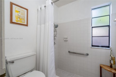 Casa en venta en Miami, Florida, 3 dormitorios, 108.97 m2 № 1983790 - foto 22